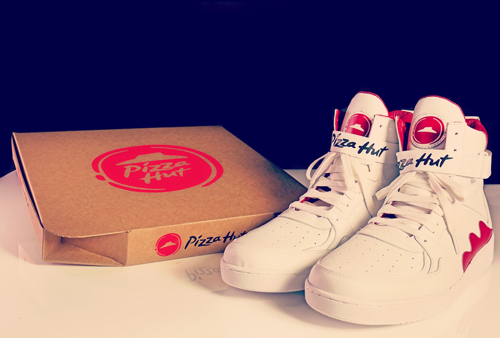Pizza hut revive sneakers para pedir pizza